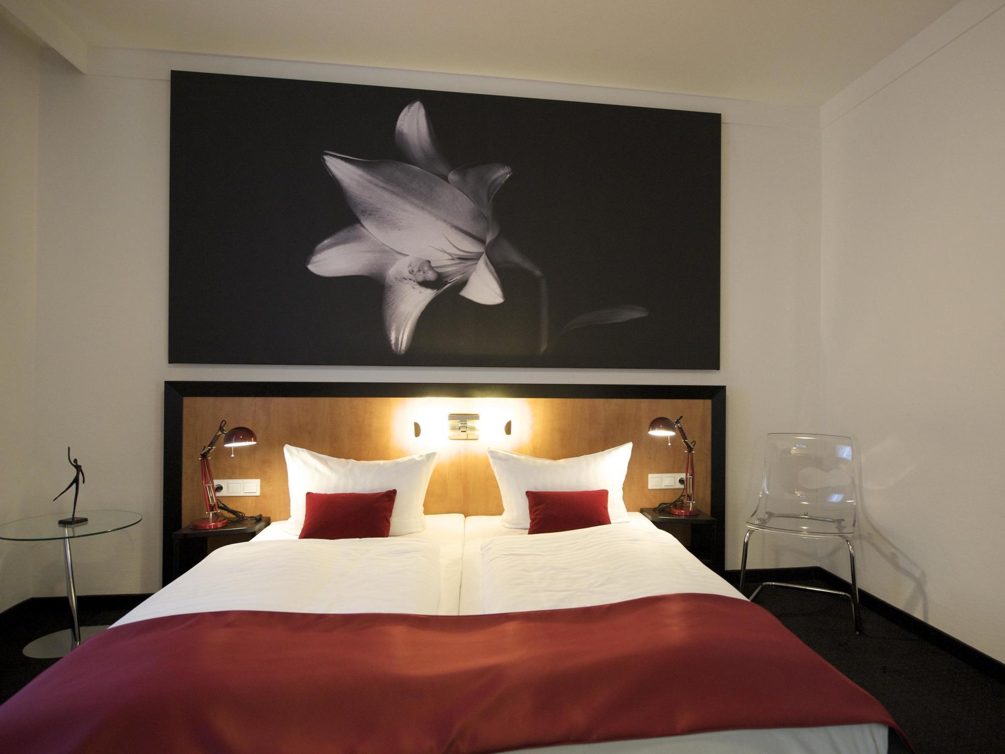 Max Brown Hotel Midtown, Part Of Sircle Collection Düsseldorf Exteriör bild